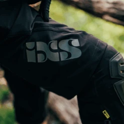 IXS CARVE RACE KNEE GUARDS -Rimber Butik 584BE228D808575F3BF4D51E79FE620D