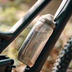 Fidlock TWIST Drink Bottle 590 Ml Incl. Bike Base Holder 13 Fidlock TWIST Drink Bottle 590 Ml Incl. Bike Base Holder -Rimber Butik F8E088761786B93120DE71D71AC18128